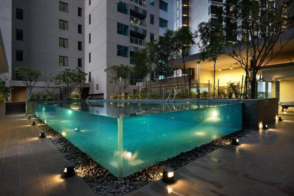 Summer Suites Apartment @Klcc By Sarah'S Lodge Куала Лумпур Екстериор снимка