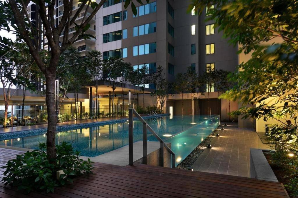 Summer Suites Apartment @Klcc By Sarah'S Lodge Куала Лумпур Екстериор снимка
